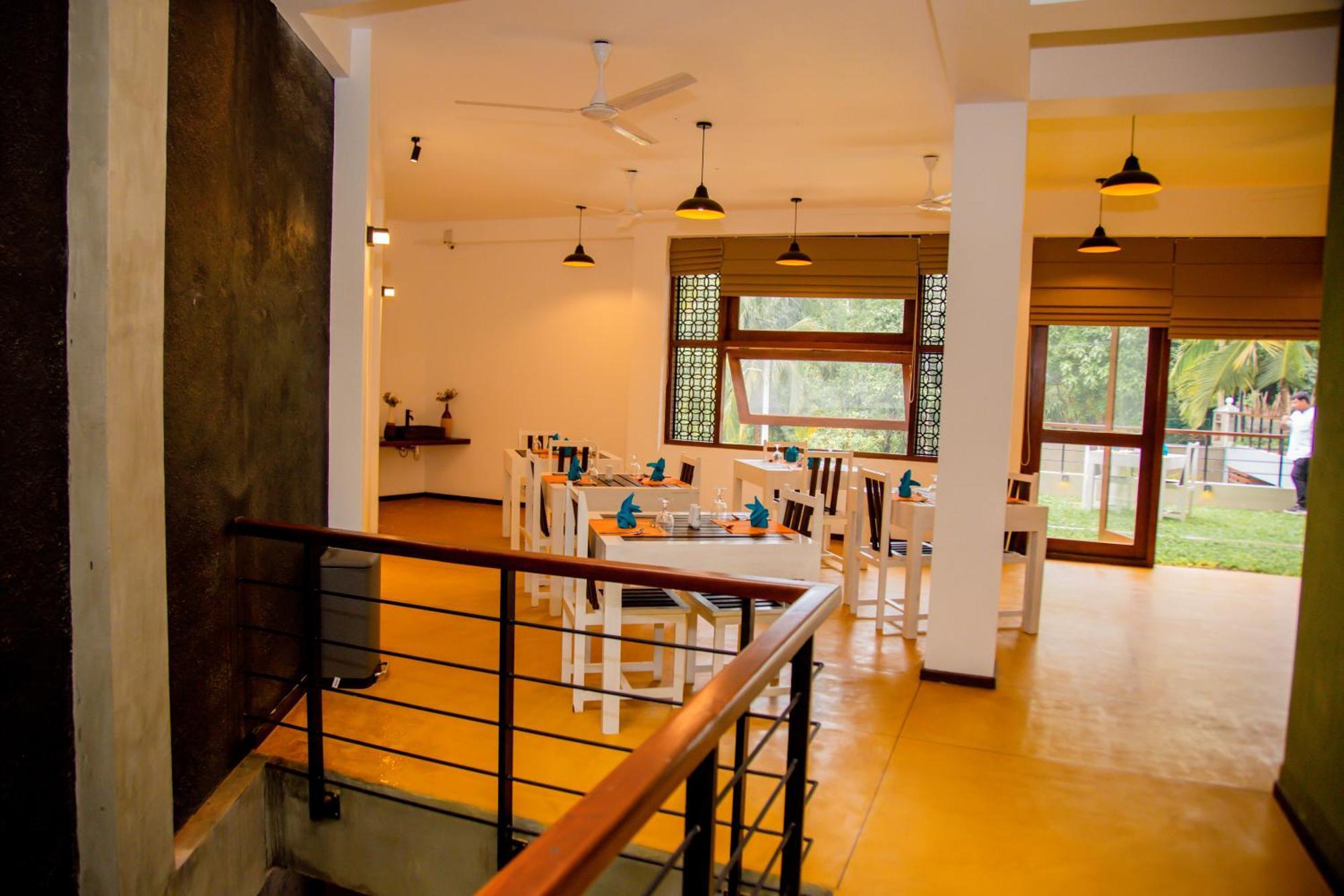 หิริเกติยา บีช รีสอร์ต Hostel ดิคเวลลา ภายนอก รูปภาพ