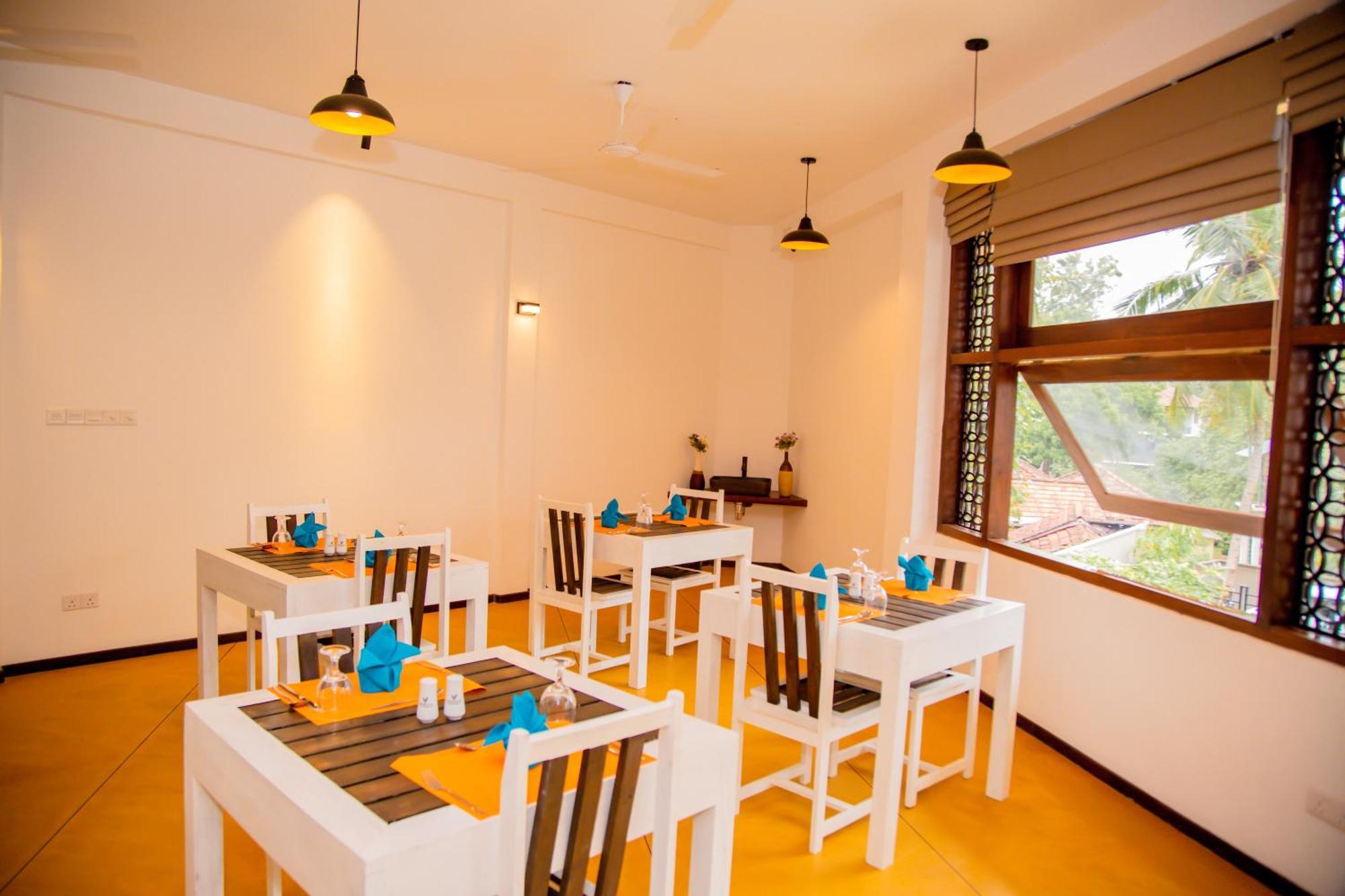 หิริเกติยา บีช รีสอร์ต Hostel ดิคเวลลา ภายนอก รูปภาพ