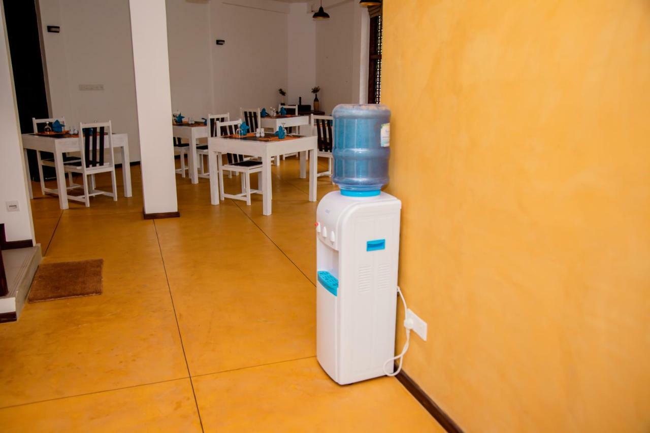 หิริเกติยา บีช รีสอร์ต Hostel ดิคเวลลา ภายนอก รูปภาพ