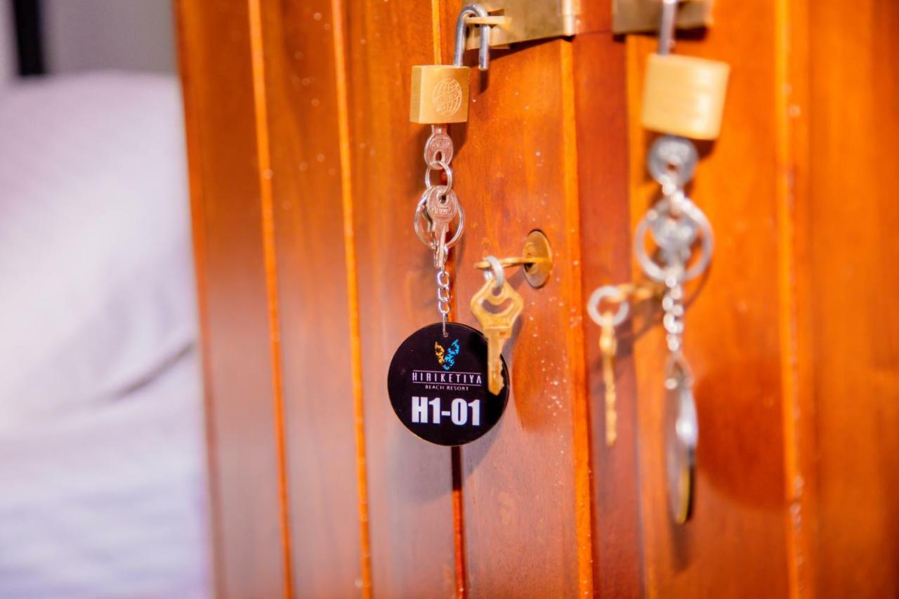 หิริเกติยา บีช รีสอร์ต Hostel ดิคเวลลา ภายนอก รูปภาพ
